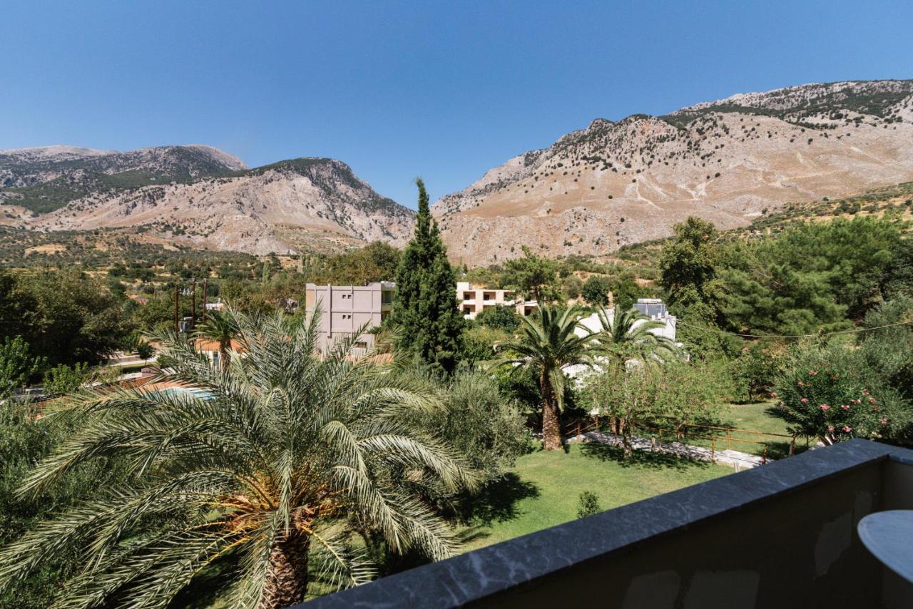 Idi Hotel Zarós エクステリア 写真